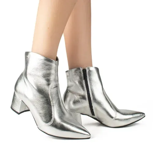 Bota Dakota  de Cano Curto Metalizada