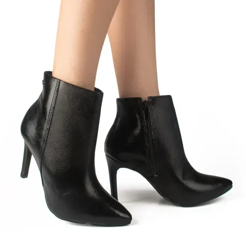 Bota Dakota  de Cano Curto Preta