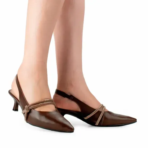 Sapato Dakota de Salto Baixo Marrom