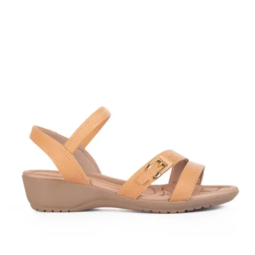 Sandália Campesí Anabela Caramelo