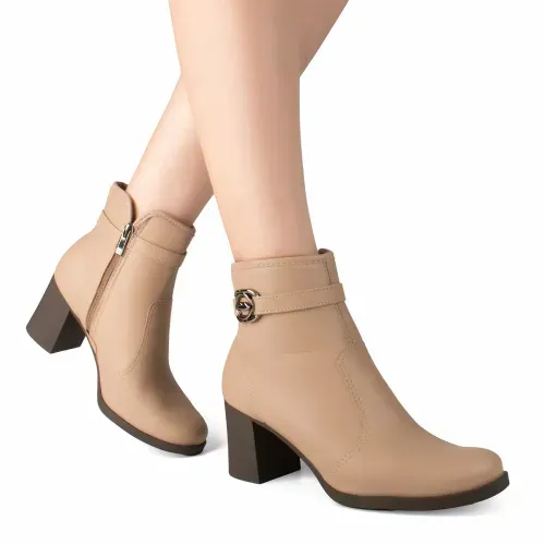 Bota Dakota de Cano Curto Bege