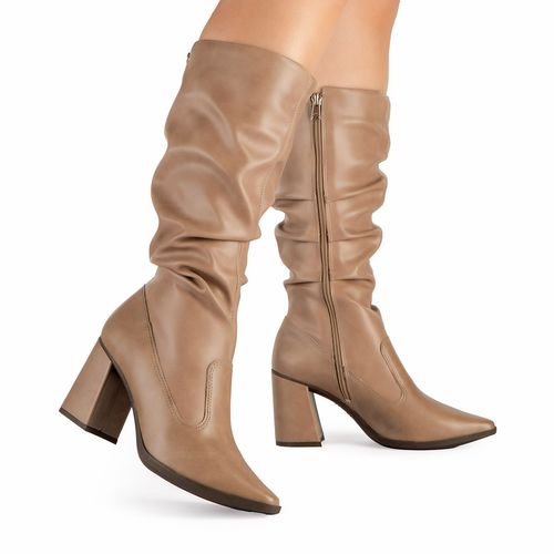 Bota Dakota de Cano Longo Marrom