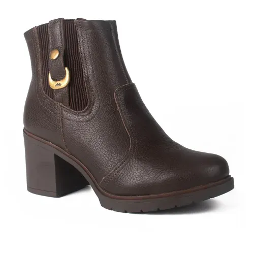 Bota Dakota de Cano Curto em Couro Marrom