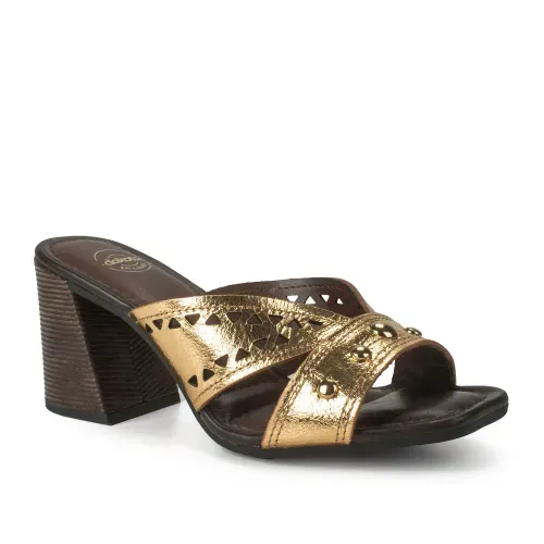 Tamanco Dakota em Couro de Salto Bloco Metalizado