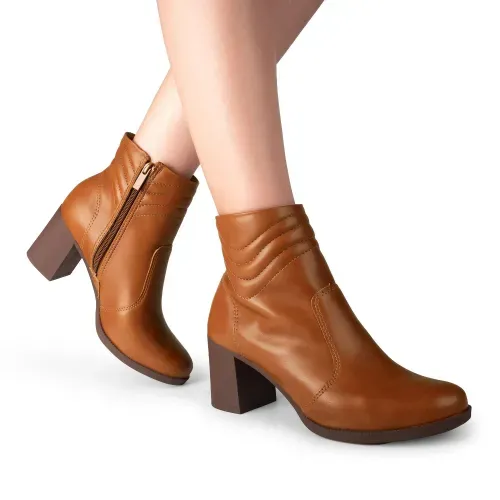 Bota Dakota de Cano Curto Caramelo