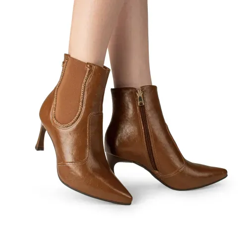 Bota Dakota de Cano Curto Castanho